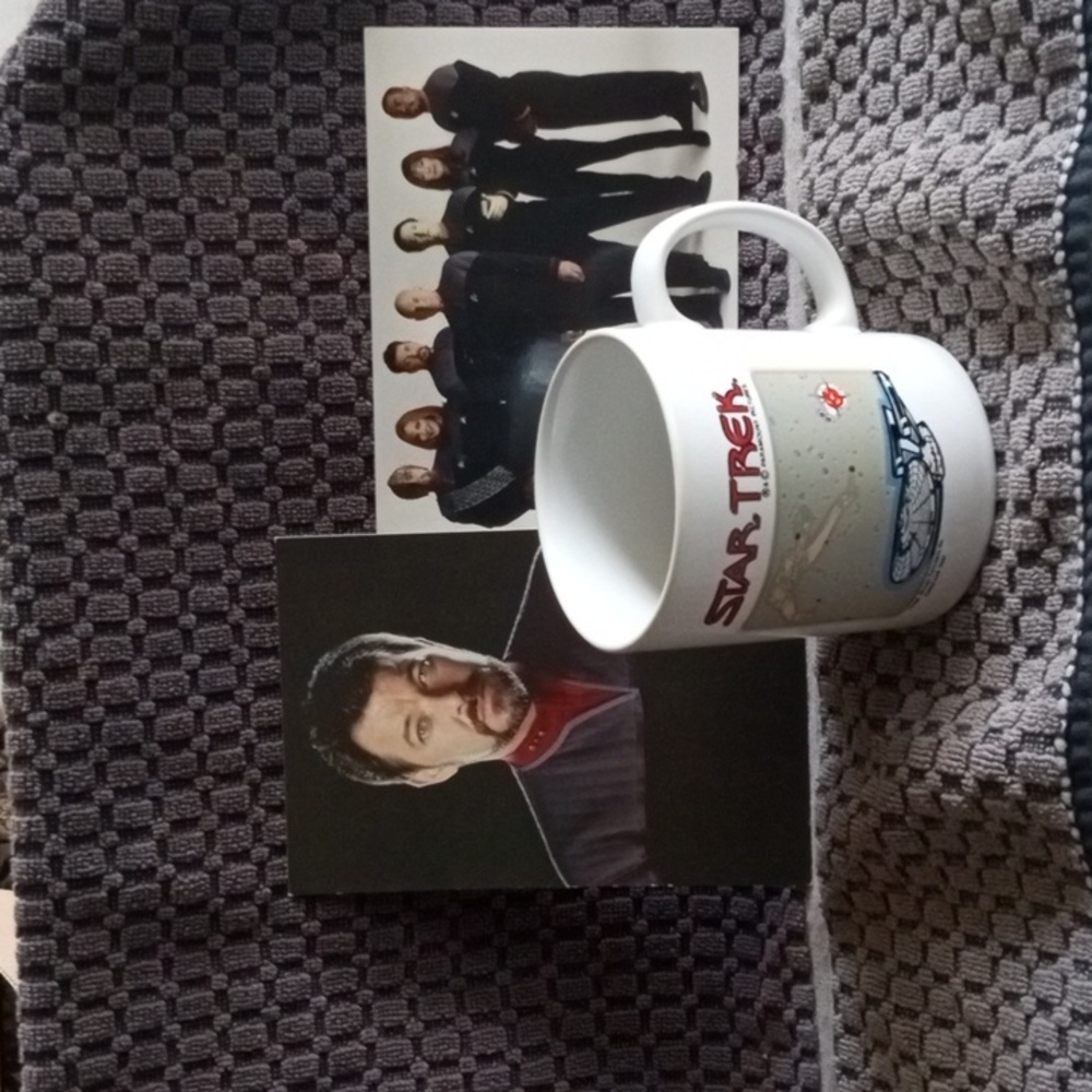 Vintage 1992 Star Trek Enterprise Coffee Mug  England Kilncraft & 2 Postcards